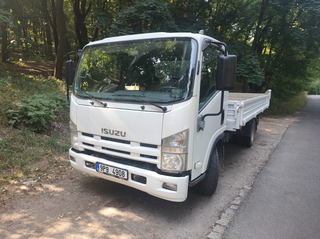 Nákladní auto Isuzu